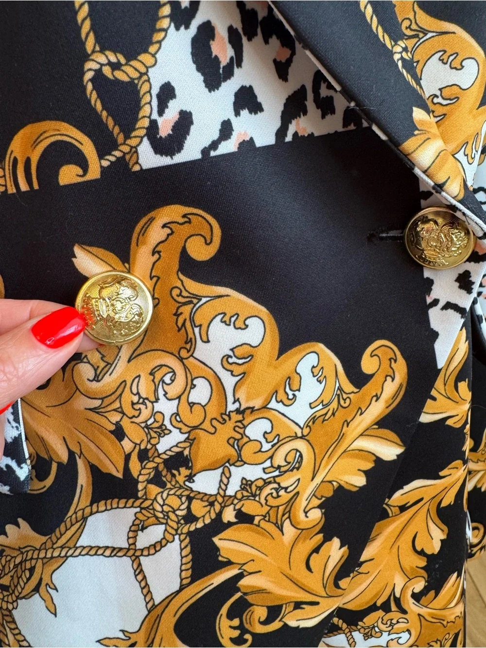 Alexia Admor Black, Gold & White Baroque Print Blazer - Picture 3 of 7